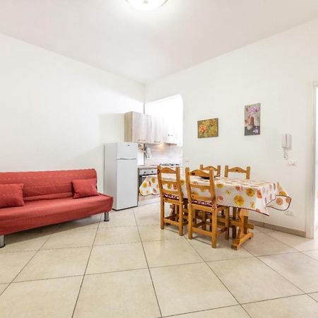Giulio'S Apartment Taviano  Bagian luar foto